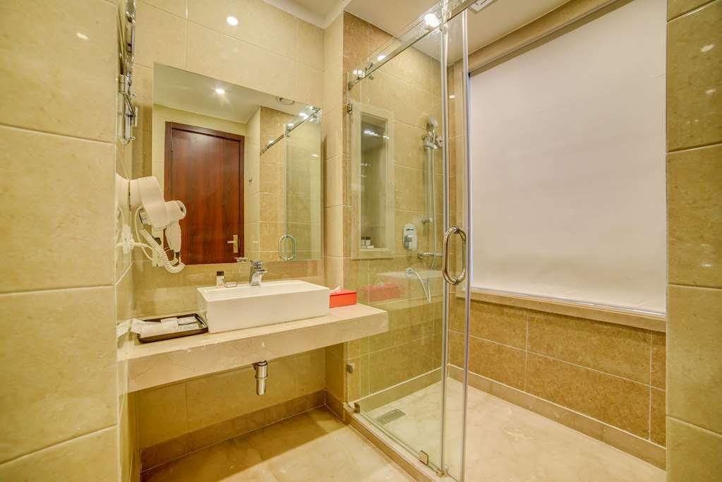 Ramada By Wyndham New Delhi Pitampura Hotell Eksteriør bilde
