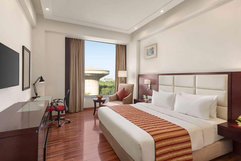 Ramada By Wyndham New Delhi Pitampura Hotell Rom bilde